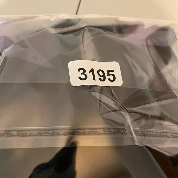 Princess Polly Women's 6 Black Mid Rise Cross Waist Straight Leg Yoga Pants - Picture 6 of 6